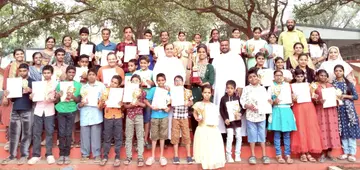  സംസ്ഥാന സ്പെഷ്യൽ സ്കൂൾ കലോത്സവത്തിൽ  ഫസ്റ്റ് റണ്ണർ- അപ്പ്  ആയ പെരിങ്ങണ്ടൂർ പോപ്പ് പോൾ മേഴ്സി ഹോം ടീം  