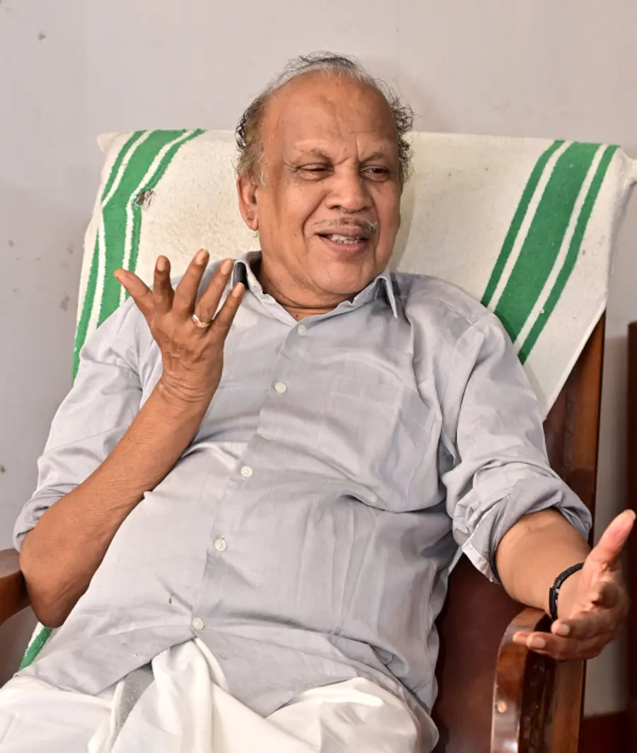 പി കരുണാകരൻ