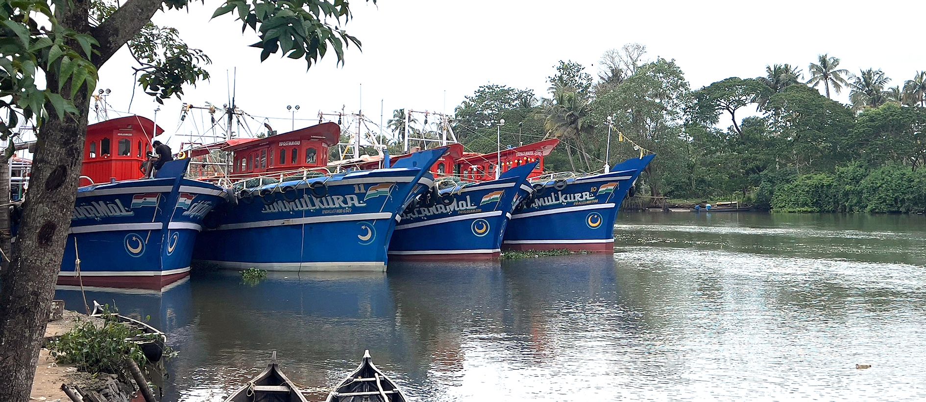 ടോളിങ്ങ് നിരോധനം അവസാനിക്കുന്നതോടെ കടലിൽ പോകാനൊരുങ്ങുന്ന ബോട്ടുകൾ
