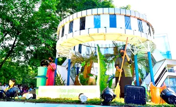 നായ്ക്കനാൽ ദേശത്തിന്റെ നിശ്ചലദൃശ്യം