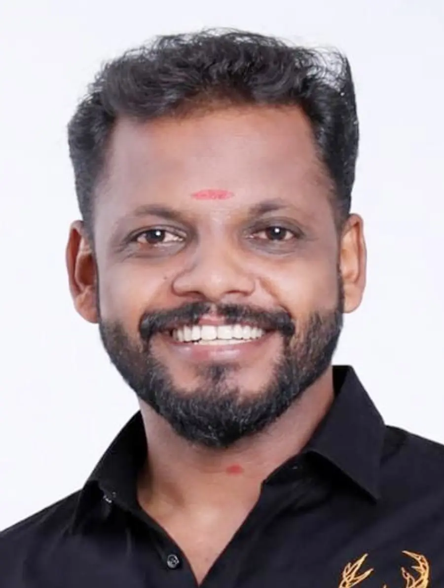മണികണ്ഠൻ മാങ്കാവ്