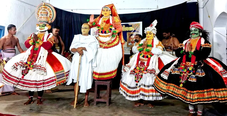 മഹാത്മാ ഗാന്ധി വിജയം ആട്ടക്കഥയിൽ നിന്ന്