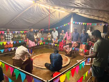 എയ്യാലിൽ നടന്ന കവിടി കളി 