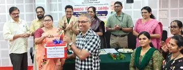 പേ വിഷബാധ മുക്ത കേരളം പ്രതിരോധ കുത്തിവയ്പ് പദ്ധതി നാലാംഘട്ടം ജില്ലാ പഞ്ചായത്ത് പ്രസിഡന്റ് മേരി തോമസ് ഉദ്ഘാടനം ചെയ്യുന്നു