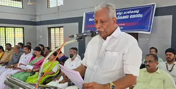 തൃശൂർ റവന്യൂ ജില്ലാ കായികമേളയുടെ സംഘാടകസമിതി രൂപീകരണയോഗം എ സി മൊയ്തീൻ എംഎൽഎ ഉദ്ഘാടനം ചെയ്യുന്നു