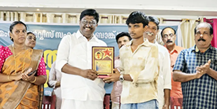 പ്രതിഭാ സംഗമം നസീർ എംഎൽഎ ഉദ്ഘാടനംചെയ്യുന്നു