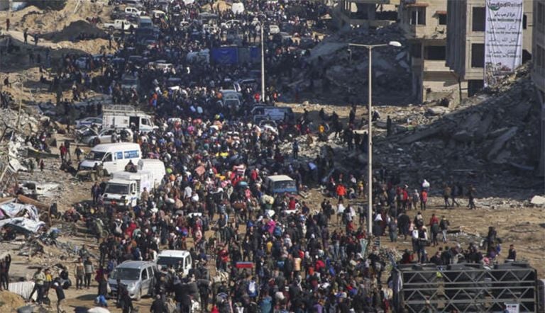 palestinians return to gaza