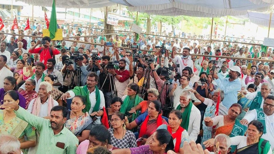 Devanahalli Farmers Protest