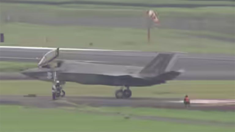 F-35 fighter jet makes emergency landing in Japan