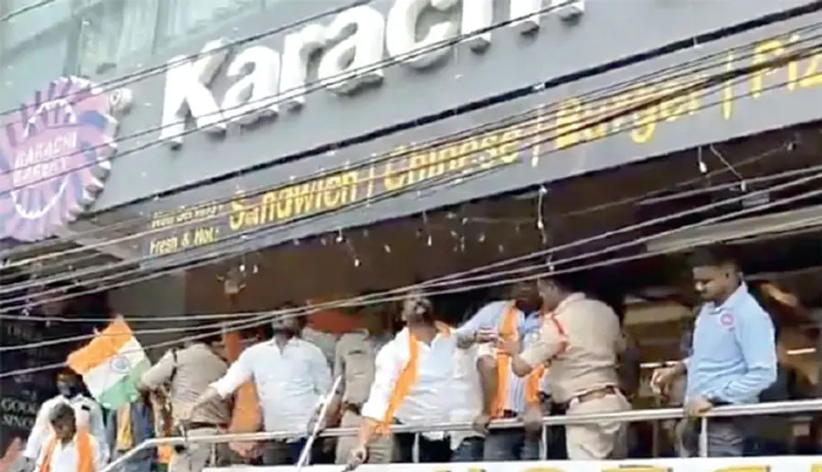 bjp attack on karachi bakery