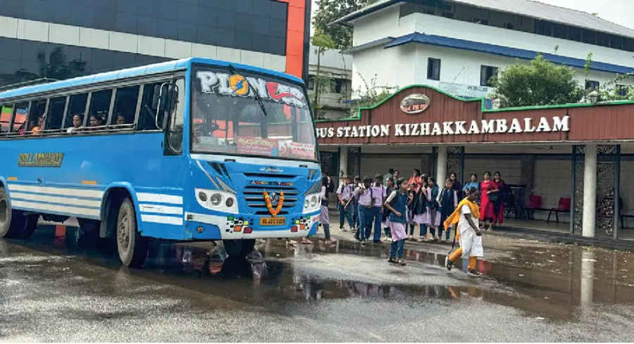 kizhakkambalam bus stand