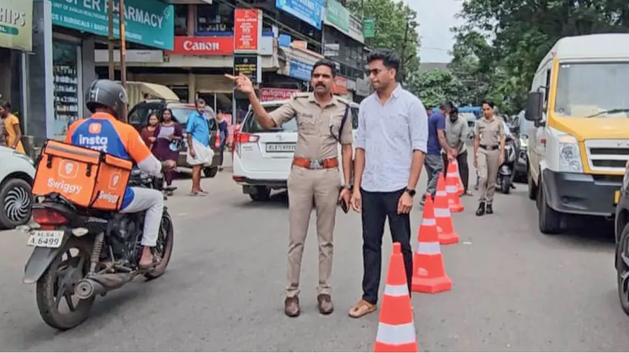 traffic regulations in angamali town