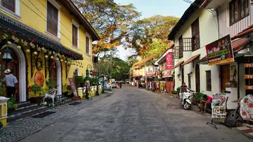 travel lounge at fort kochi