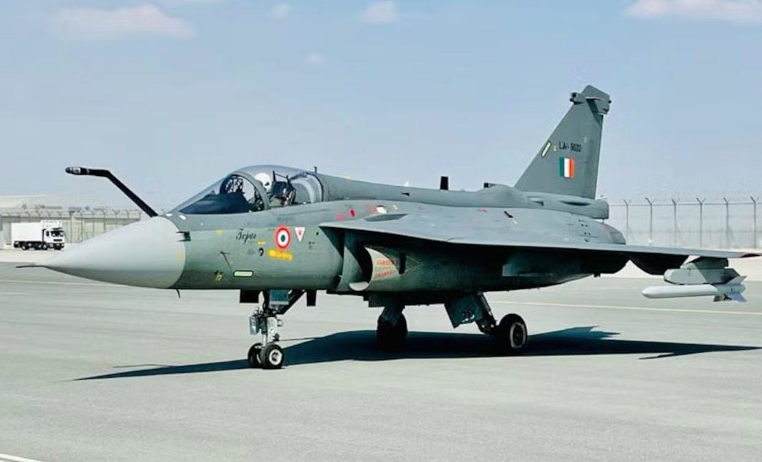 tejas war plane