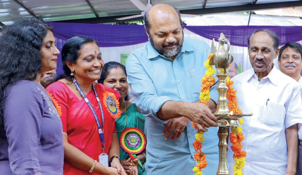 Varnakkoodaram