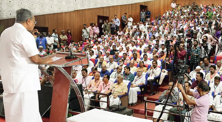 mukhamukham pinarayi vijayan