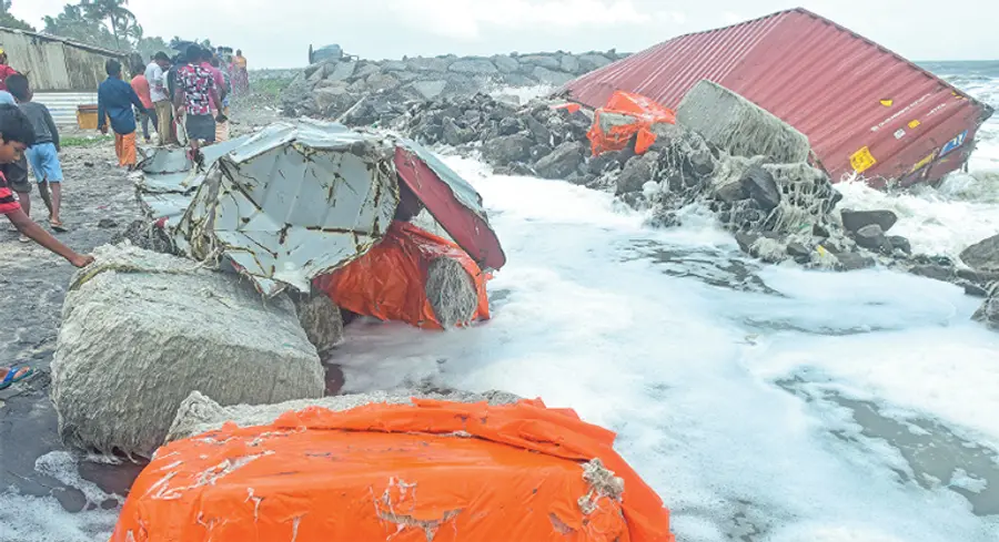 shipwreck containers