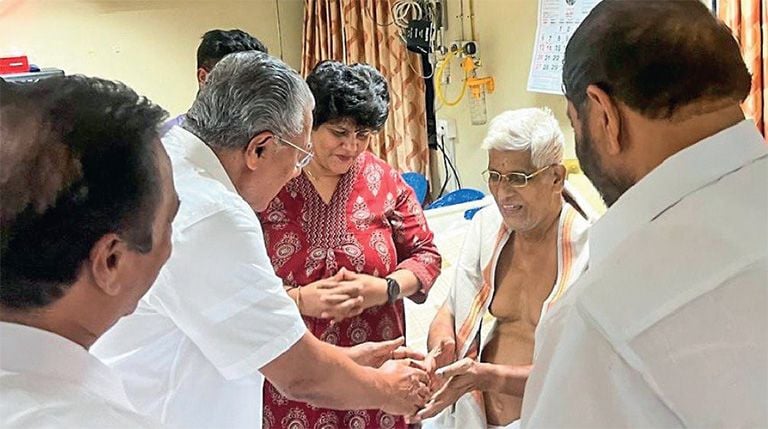 pinarayi vijayan visited g sukumaran nair