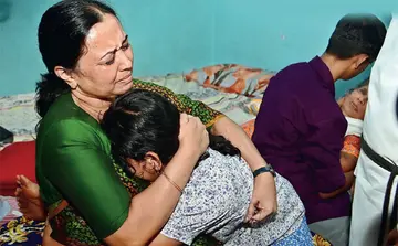 veena george visits plane crash victim ranjthas house