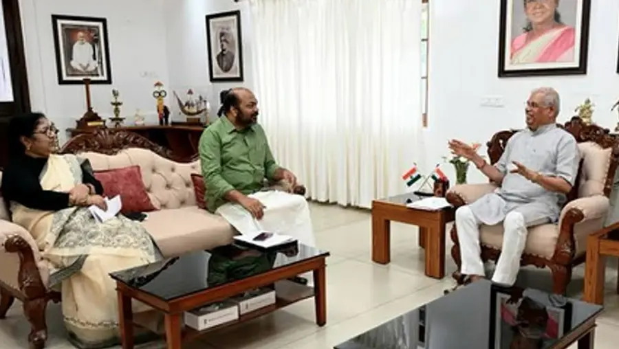 ministers meet with kerala governor