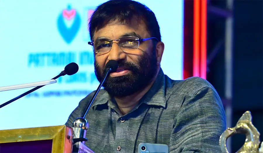 puthalath dineshan Aksharamuttam Mega Event