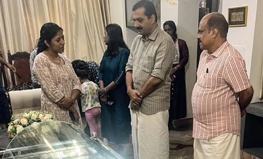 Km Salimkumar