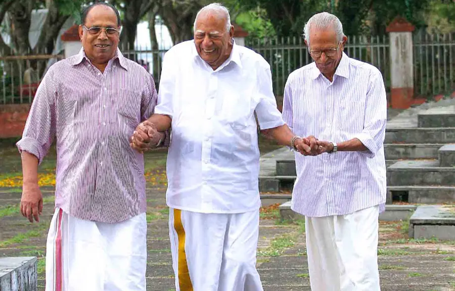 m k sanu evening walk with justice krishnaiyer