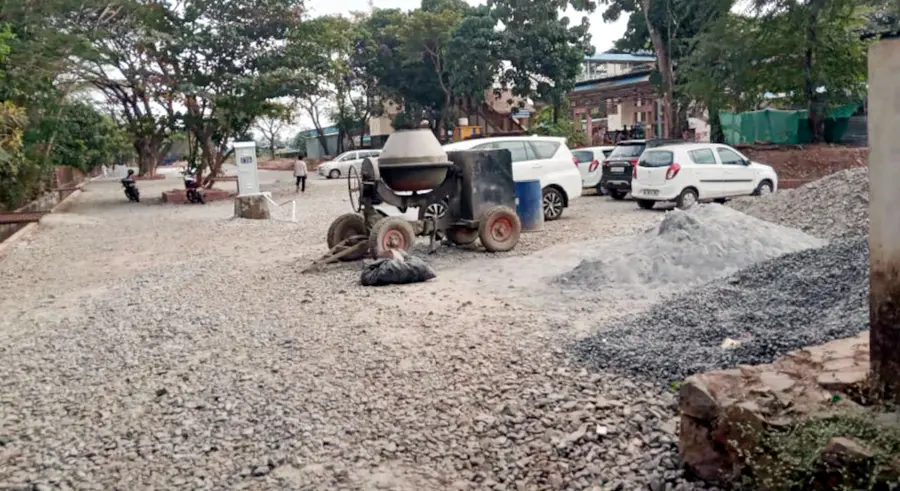 കാഞ്ഞങ്ങാട് റെയിൽവേ സ്റ്റേഷനിൽ പാർക്കിങ് ഏരിയ