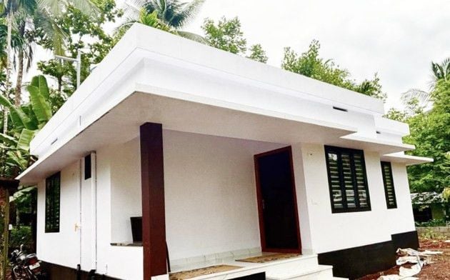 കലേഷിന്റെ കുടുംബത്തിനായി നാട്ടുകാർ നിർമിച്ച വീട്