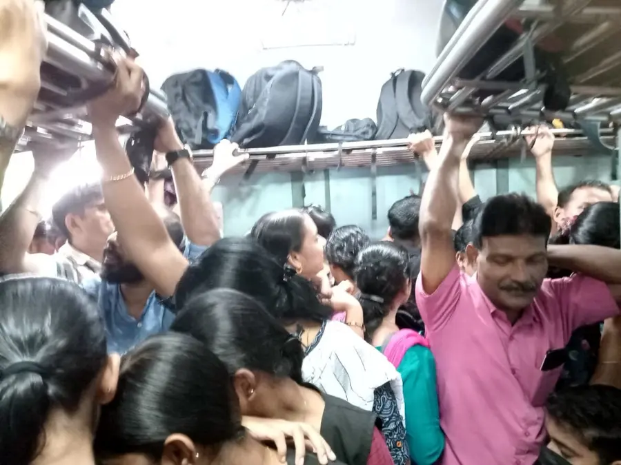 കണ്ണൂർ– മംഗളൂരു പാസഞ്ചറിലെ കഴിഞ്ഞദിവസം രാവിലെത്തെ തിരക്ക്