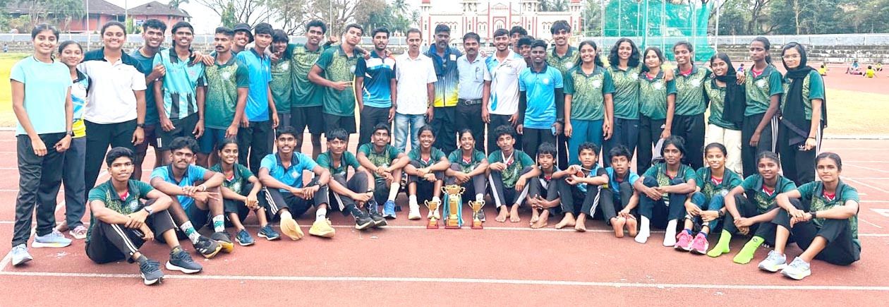 ജില്ലാ അത്‌ലറ്റിക് ചാമ്പ്യൻഷിപ്പിൽ ചാമ്പ്യൻമാരായ കണ്ണൂർ അത്‌ലറ്റിക്സ്‌ അക്കാദമി ടീം