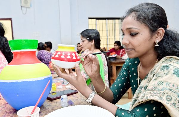 കെഎസ്‌ടിഎ ഹൊസ്‌ദുർഗ്‌ ഗവ. ഹയർസെക്കൻഡറി സ്‌കൂളിൽ  അധ്യാപകർക്കായി സംഘടിപ്പിച്ച  പ്രവൃത്തി പരിചയ ശിൽപ്പശാലയിൽനിന്ന്‌  