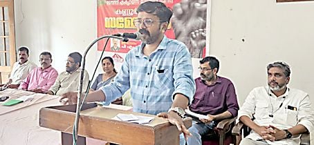 കേരള ഗ്രാമീൺ ബാങ്ക് ടെമ്പററി എംപ്ലോയീസ് യൂണിയൻ (കെജിബിടിയു)  ജില്ലാസമ്മേളനം ബെഫി  ജില്ലാസെക്രട്ടറി പി എം ശ്രീരാഗ് ഉദ്‌ഘാടനംചെയ്യുന്നു