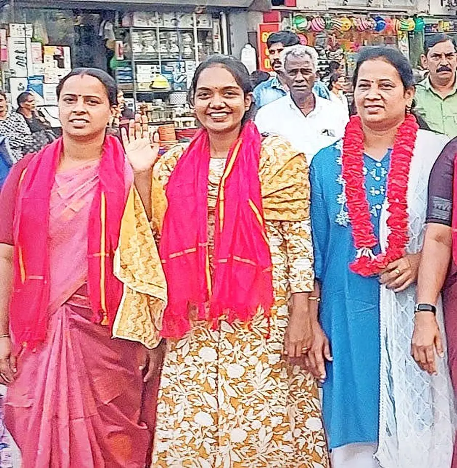 നവ്യ സുരേഷിന്​ പേരാവൂരിൽ നൽകിയ സ്വീകരണം