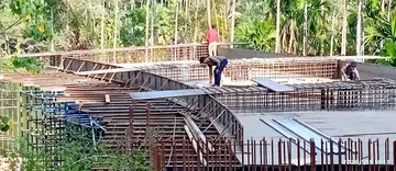 നിർമാണം പുരോഗമിക്കുന്ന മുനമ്പം പാലം