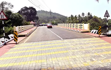 ​മടിക്കൈ–പുളിക്കാൽ പുതിയ പാലം 