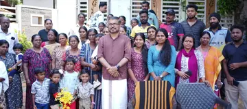 തൃത്താല മണ്ഡലം എൽഡിഎഫ്‌ സ്ഥാനാർഥി എം ബി രാജേഷ്‌ മുടവന്നൂരിൽ വോട്ടർമാർക്കൊപ്പം