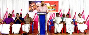 കരിവെള്ളൂർ രക്തസാക്ഷി നഗറിൽ എ വി കുഞ്ഞമ്പു അനുസ്മരണ സമ്മേളനം കെ വി സുമേഷ് എംഎൽഎ ഉദ്ഘാടനം ചെയ്യുന്നു 