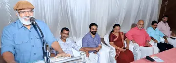 സർവീസിൽനിന്ന് വിരമിച്ചവർക്ക് കേരള എൻജിഒ യൂണിയൻ ജില്ലാകമ്മിറ്റി സംഘടിപ്പിച്ച യാത്രയയപ്പ് സിപിഐ എം  ജില്ലാ സെക്രട്ടറി എം രാജഗോപാലൻ ഉദ്ഘാടനംചെയ്യുന്നു