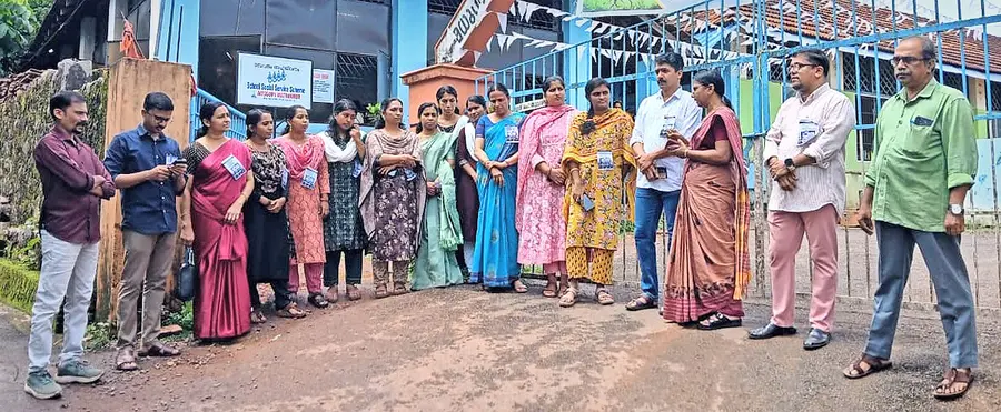 സെൻസസ് ഡ്യൂട്ടിയുമായി ബന്ധപ്പെട്ട വിഷയങ്ങൾ ഉന്നയിച്ച് കെഎസ്ടിഎ സംഘടിപ്പിച്ച പ്രതിഷേധ ശൃംഖലയുടെ ജില്ലാ ഉദ്ഘാടനം
മട്ടന്നൂർ ഗവ. യുപി സ്കൂളിൽ സംസ്ഥാന പ്രസിഡന്റ് എ കെ ബീന നിർവഹിക്കുന്നു