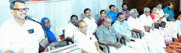 സംയുക്ത ട്രേഡ് യൂണിയൻ നേതൃത്വത്തിലുള്ള സമര പ്രഖ്യാപന ജില്ലാ കൺവൻഷൻ സിഐടിയു സംസ്ഥാന സെക്രട്ടറി ടി കെ രാജൻ ഉദ്ഘാടനംചെയ്യുന്നു