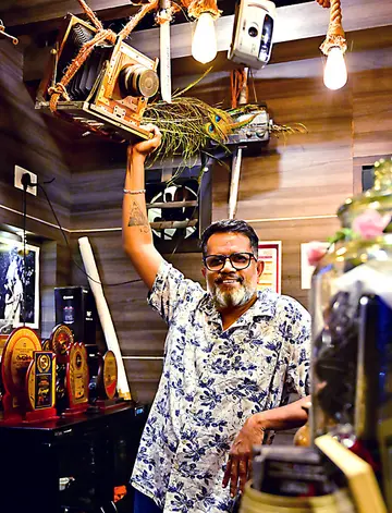 ദിനേശ് ഇൻസൈറ്റ്