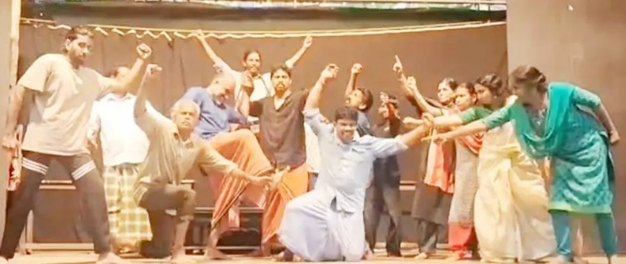 പാട്ടബാക്കി നാടകത്തിന്റെ അവസാന റിഹേഴ്സൽ