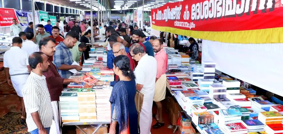 പുസ്തക മേളയിൽ ദേശാഭിമാനി സ്റ്റാൾ