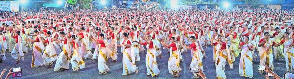 മെഗാ തിരുവാതിര