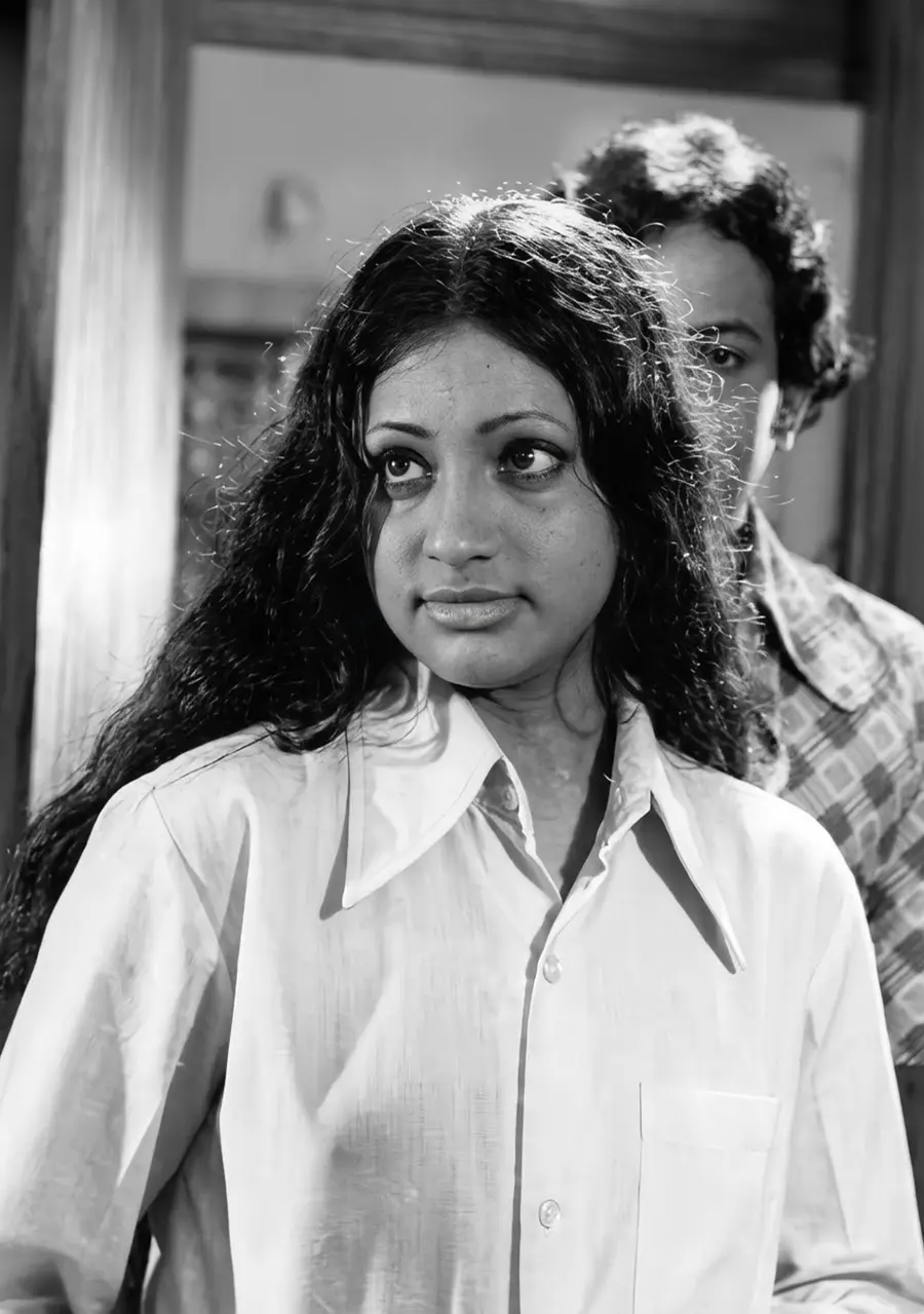 അവളുടെ രാവുകളി’ല്‍ സീമ