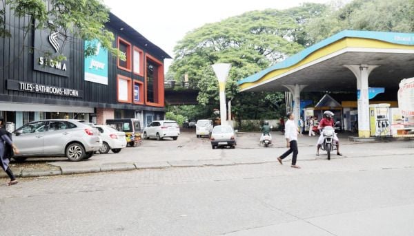 തലശേരി റെയിൽവേ സ്റ്റേഷനിലേക്ക് റോഡ് നിർമിക്കാൻ നിർദേശിച്ച വഴി