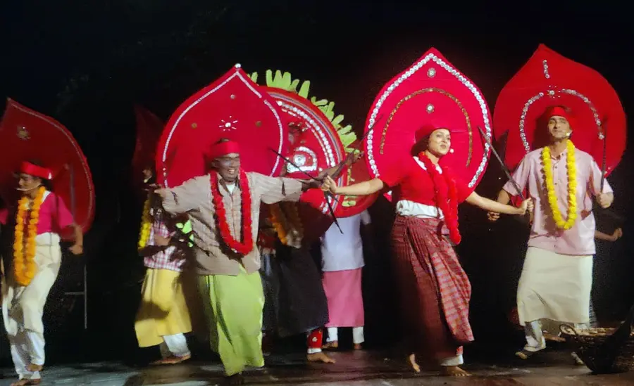 ‘മരിക്കാൻ വിസമ്മതിക്കുന്ന ഞങ്ങൾ’  നാടകത്തിൽ നിന്ന്‌