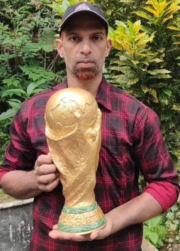 A beautiful replica of the World Cup trophy has been created.
