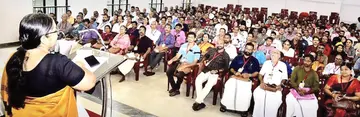 ഡിഎഡബ്ല്യുഎഫ് ജില്ലാ സമ്മേളനം ജനാധിപത്യ മഹിളാ അസോസിയേഷൻ അഖിലേന്ത്യാ സെക്രട്ടറി എൻ സുകന്യ ഉദ്ഘാടനം ചെയ്യുന്നു